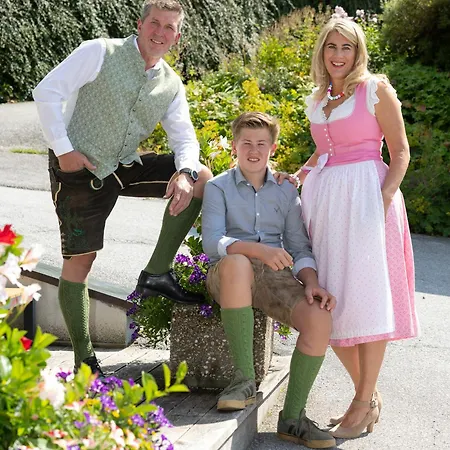 Hotel Schröckerhof 4*