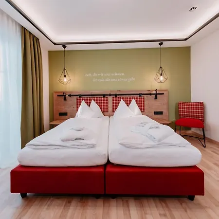 Hotel Schroeckerhof 4*