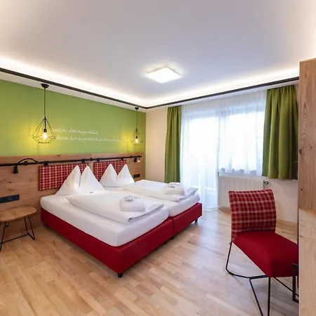 Hotel Schrockerhof 4*