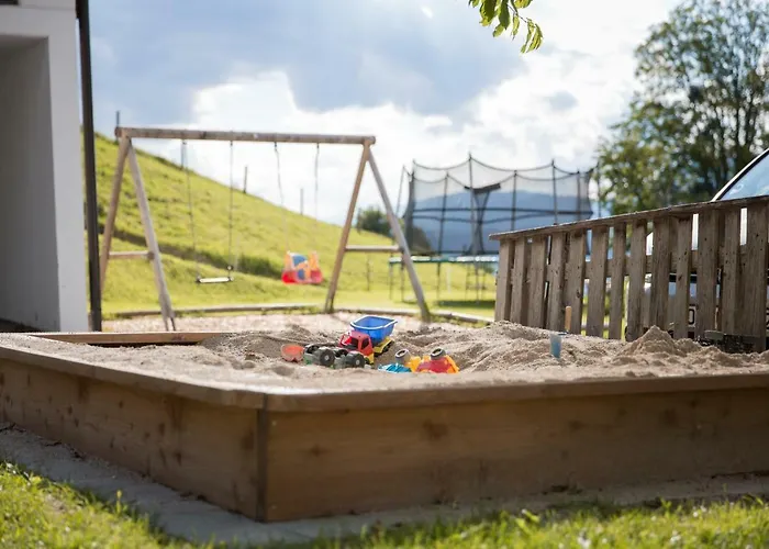 מלון Schroeckerhof 4*